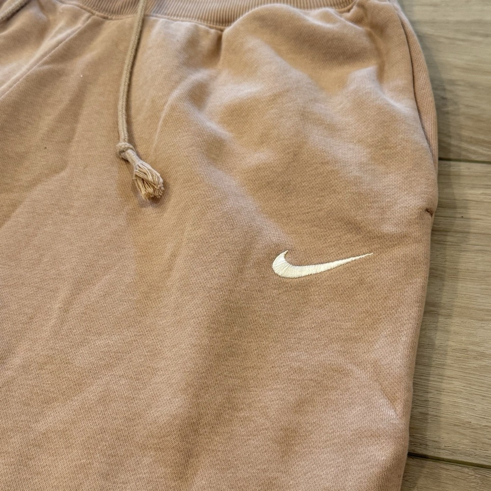 Nike Mid Rise Sweatpants Size S Tan Beige Swoosh Joggers Athleisure Comfort - Picture 3 of 7